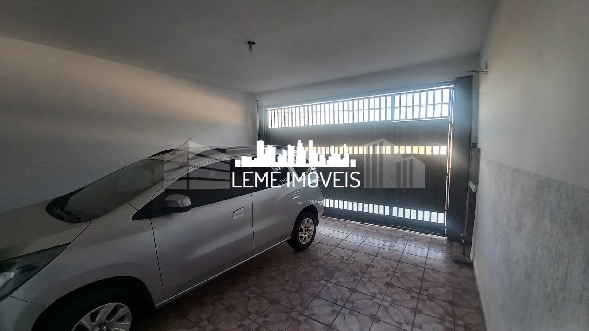 Imagem SOBRADO AMPLO COM DOCUMENTAÇÃO 100%!!! FINANCIE E UTILIZE O FGTS!!!