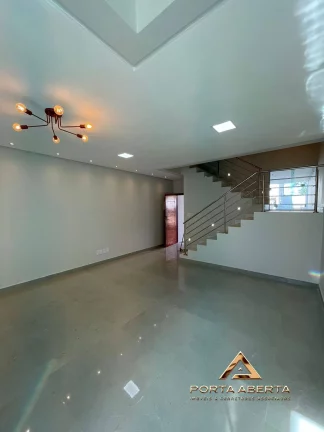 Imagem Casa com piscina no bairro das Fontes - Cód. 797