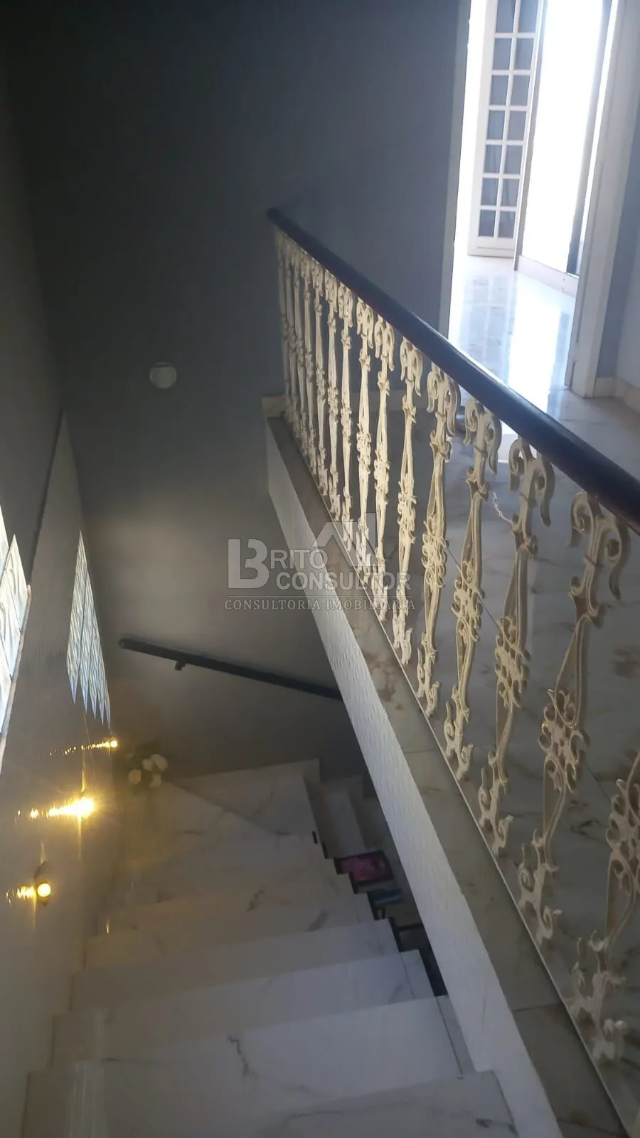 Imagem Casa Duplex 3 Quartos no Mutondo | 146 m² | Suíte | Varanda | Vaga