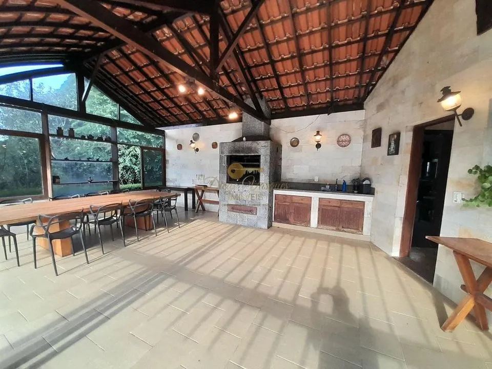 Imagem Casa para Venda em Teresópolis / RJ no bairro Parque São Luiz