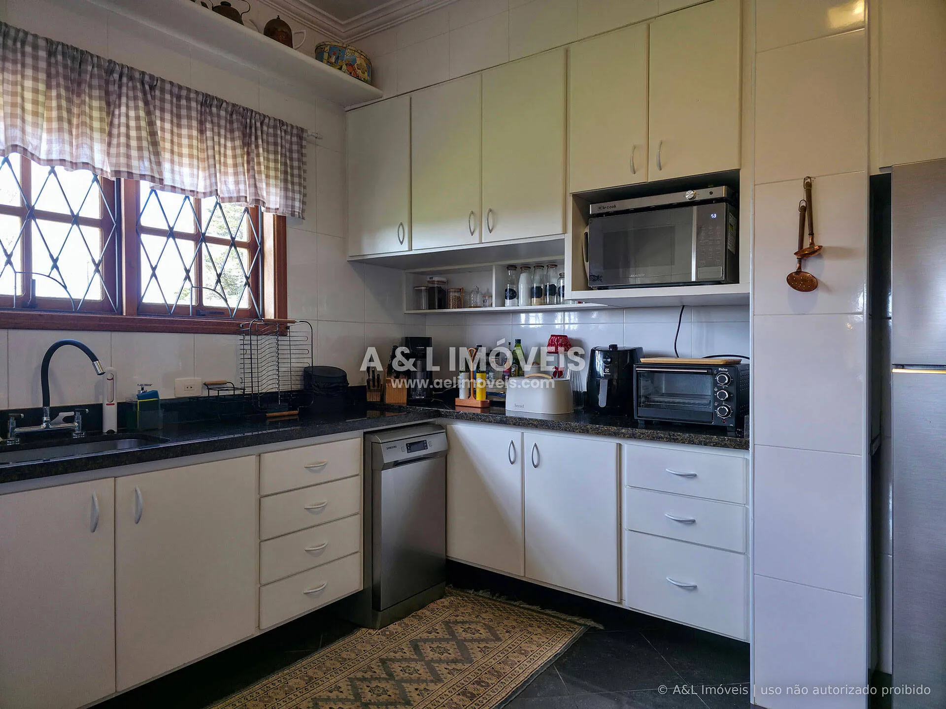 Imagem Casa no Saint Patrick em Campos do Jordão | 4 suítes, 348,50 m²