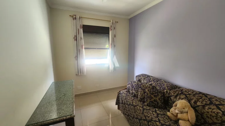 Imagem Sobrado Espetacular no Coração do Embaré – Conforto, Elegância e Localização Privilegiada