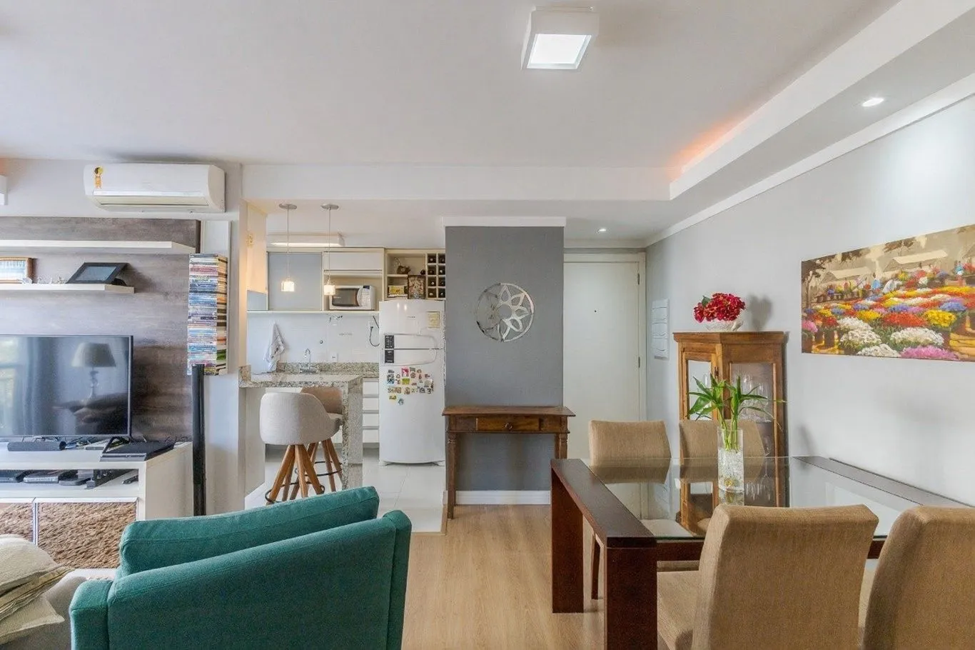 Imagem Vende-se apartamento com 2 quartos (1 suíte), 68m² e 1 vaga - Passo da Areia