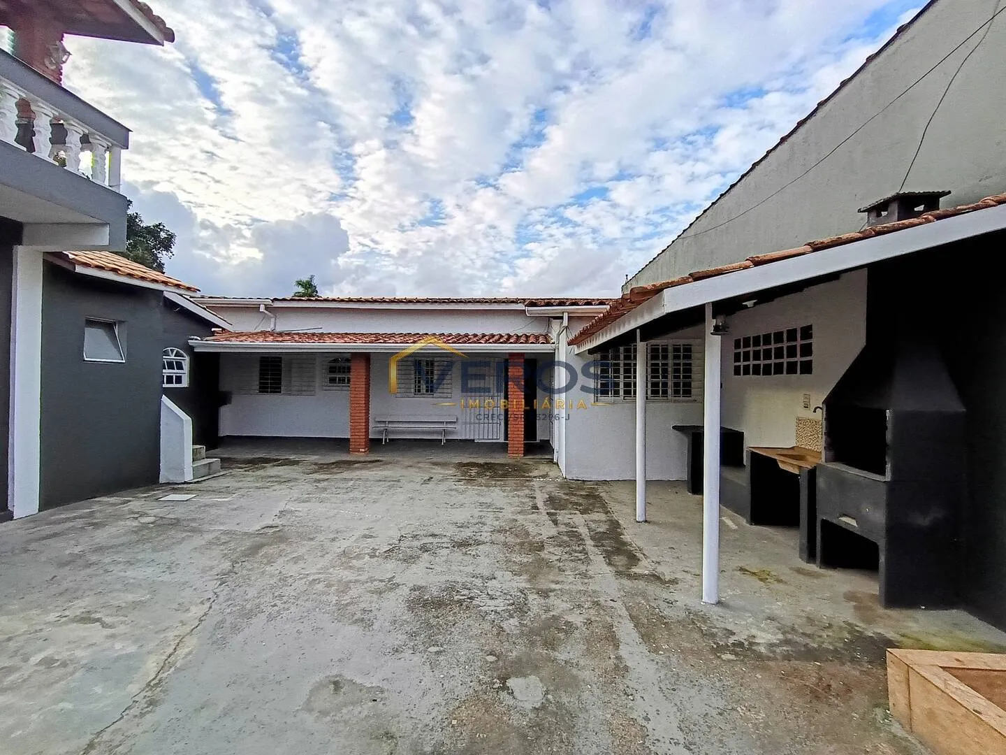 Imagem Casa à venda com vista para o mar no Bairro Aruã I 3 Dormitórios