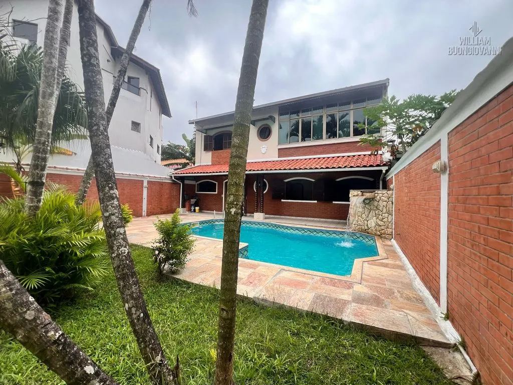 Foto do imóvel Oportunidade em Praia Grande! Sobrado amplo com lazer completo em Balneário Flórida, Praia Grande - SP