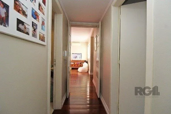 Imagem Bela cobertura 2 quartos com suíte e vaga coberta, sacada e piscina - 123m² - Bairro Petrópolis