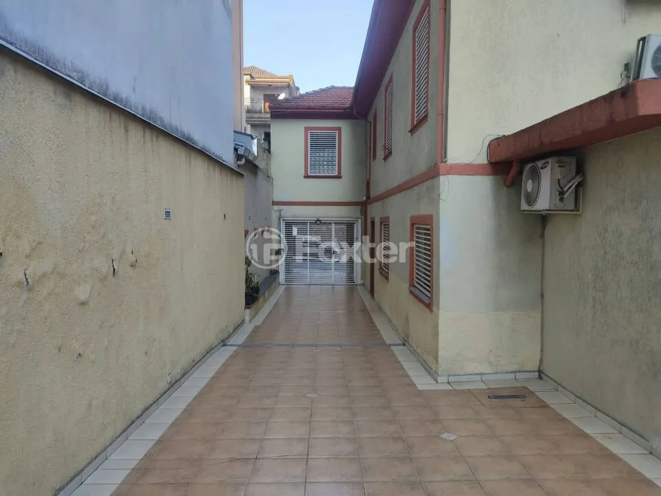 Imagem Casa Santana - 240M², 4 Dorms, 10 Vagas.