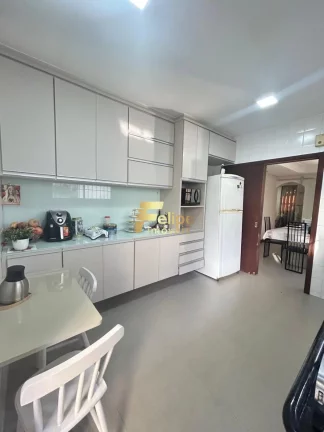 Imagem ACONCHEGANTE CASA LINEAR COM 03 QUARTOS E 02 SUÍTES EM JARDIM CAMBURI, VITÓRIA/ES!
