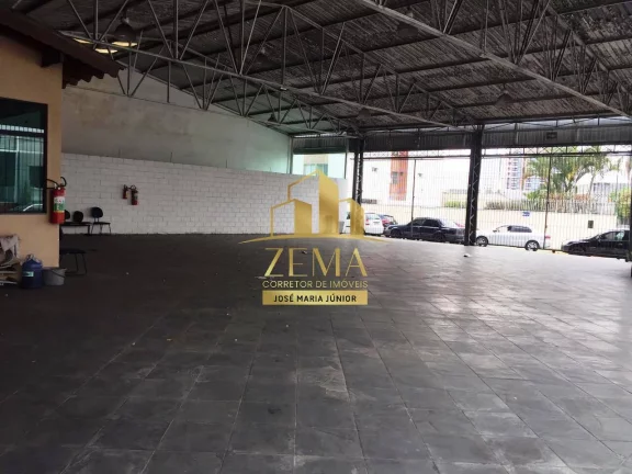 Imagem Ponto Comercial 700 m2, Área Central, Esquina, Coberto. Escritórios