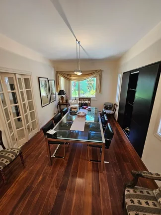 Imagem Casa à venda, na Cidade Jardim com 2 quartos, 2 salas, 5 banheiros, 4 vagas.