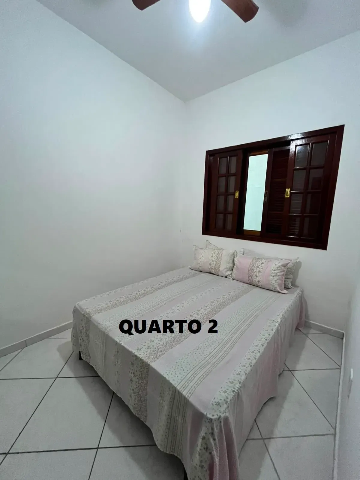 Imagem Casa de Vila com 2 Quartos para Temporada, 60 m² em Portinho - Cabo Frio