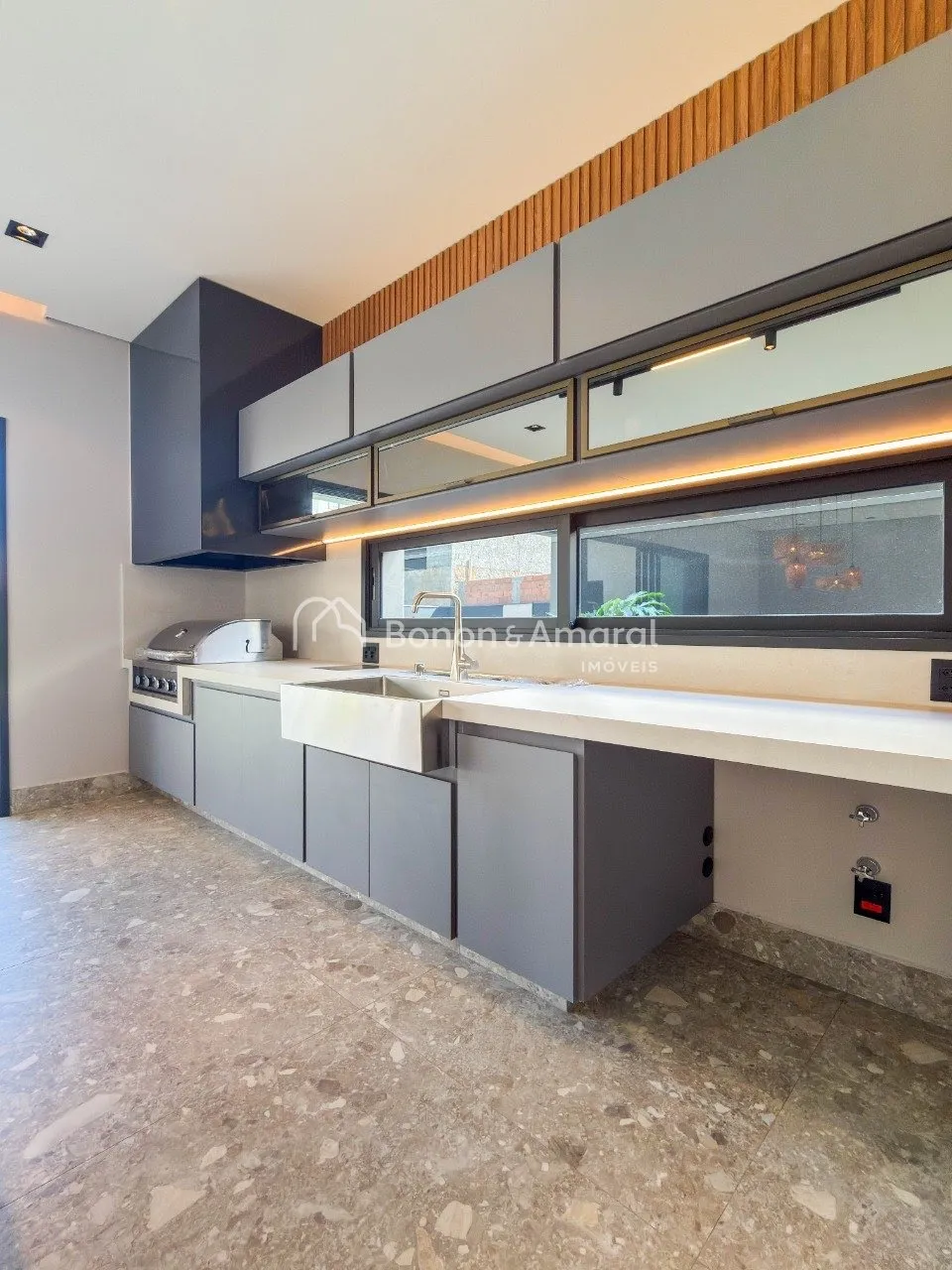 Imagem Casa em condomínio à venda, 4 suítes, alto padrão, região do Alphaville Campinas