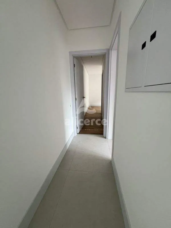 Imagem Apartamento à venda com 3 quartos 2 suítes, 78m² em Canto Florianópolis