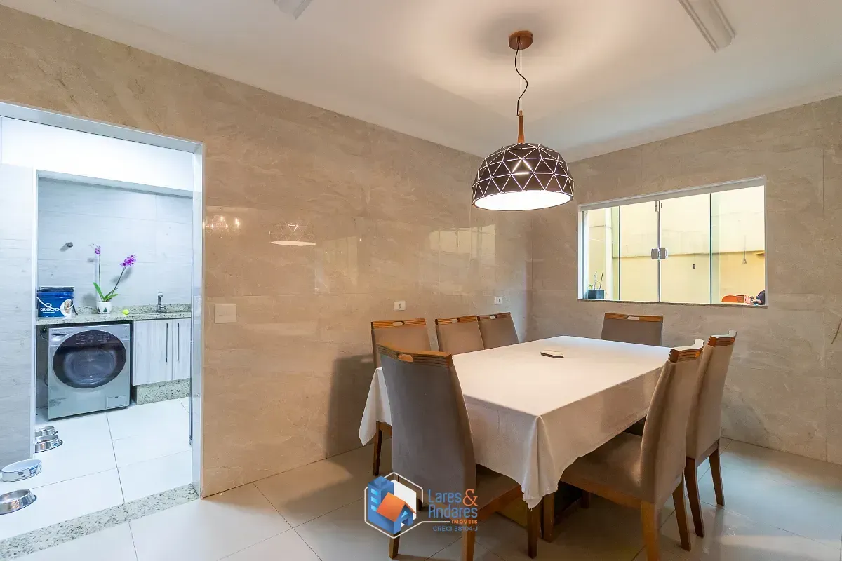 Imagem Casa para venda em Interlagos com 3 quartos, sendo 3 suítes, 125m²