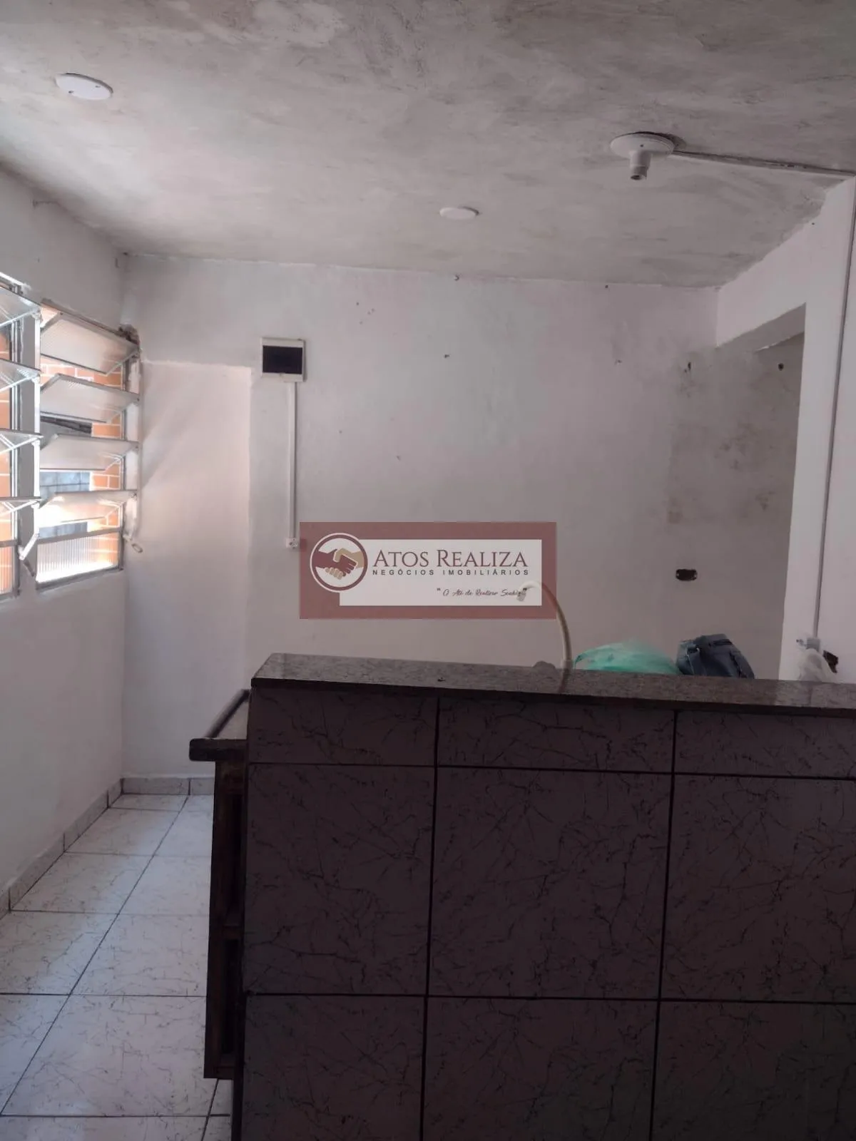 Imagem Se você estava procurando uma oportunidade no Jardim Varginha, pare de procurar. Vendo casa com 2 Dormitórios, sala, Cozinha, Área de serviço, quintal e vaga de garagem. Valor de oportunidades imperdível, R$ 270.000 com entrada facilitada, Confira!.