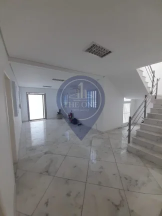 Imagem Casa para locação na Vila Madalena, São Paulo-SP: 2 salas, 5 banheiros, 6 vagas de garagem, 300m² de área. Venha conferir!