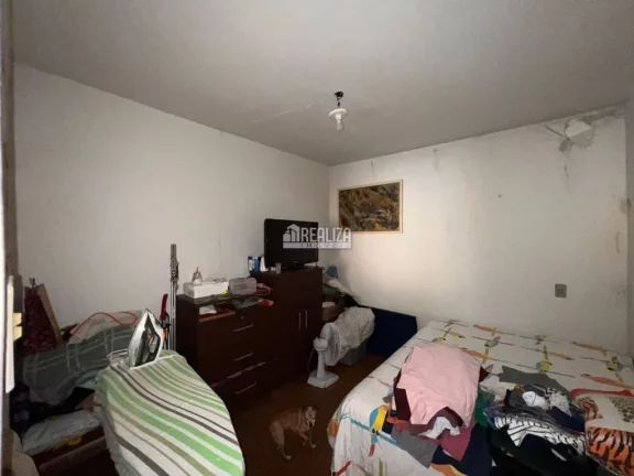Imagem Casa padrão à venda na Vila Nossa Senhora Aparecida, Uberaba