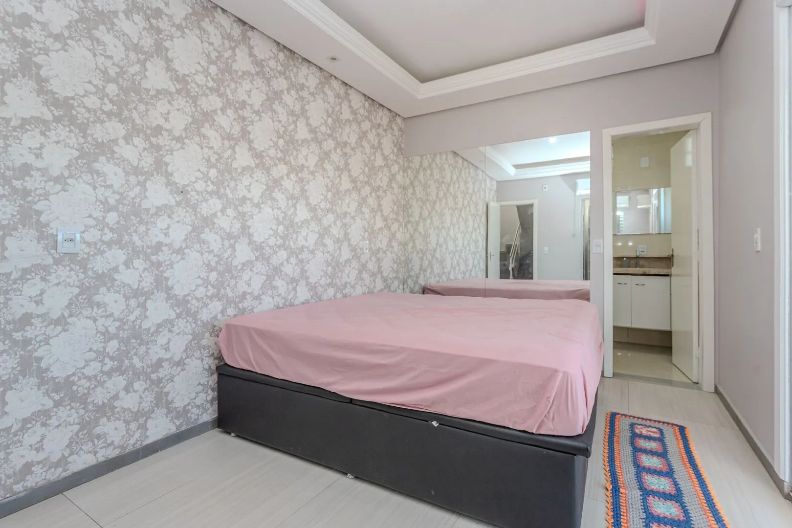 Imagem Casa sobrado no Morro Santana de 2 dormitórios e 2 vagas