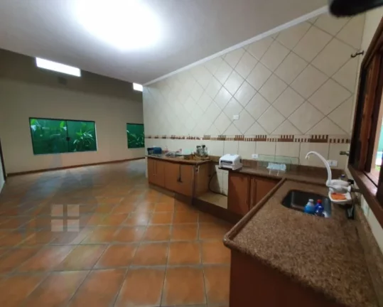 Imagem Casa de 5 dormitórios, 5 suítes, 7 banheiros e 4 vagas, com 570m² em Indaia, Bertioga