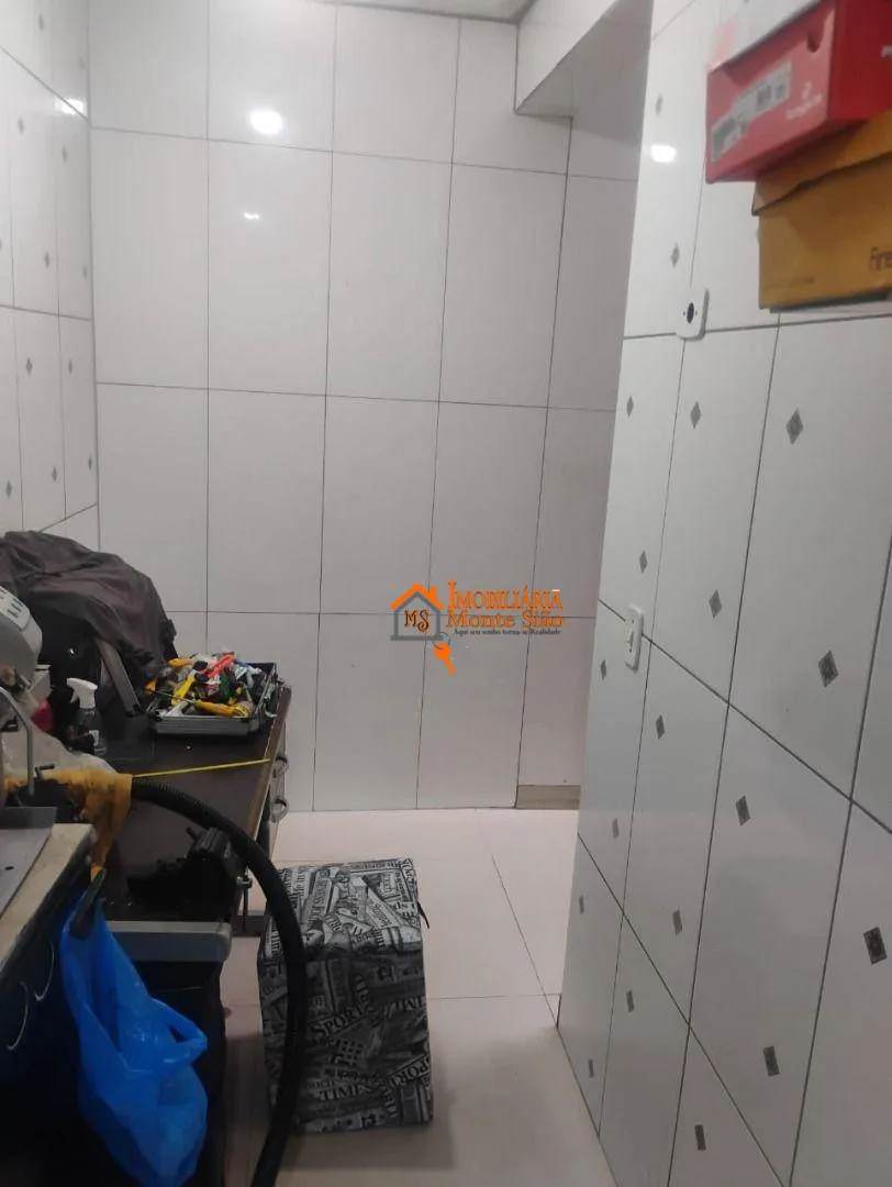 Imagem Sobrado à venda, 98 m² por R$ 243.999,00 - Água Chata - Guarulhos/SP
