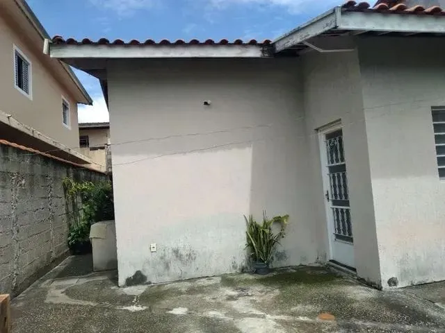 Foto do imóvel Casa à venda 3 Quartos, 1 Suite, 2 Vagas, 250M², Residencial Estoril, Taubaté - SP