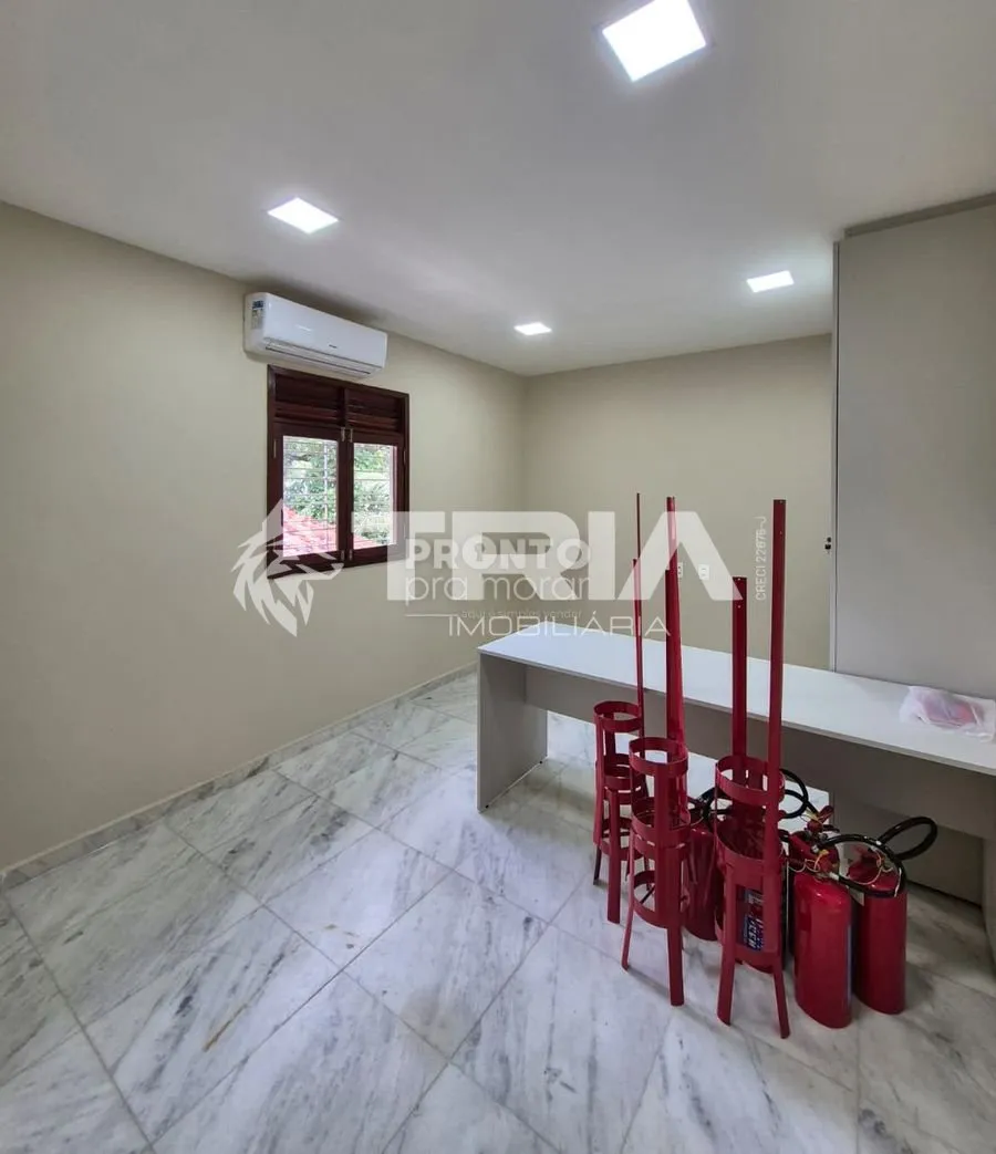 Imagem Comercial de 2 quartos, 248m² no bairro Boa Viagem, em Recife