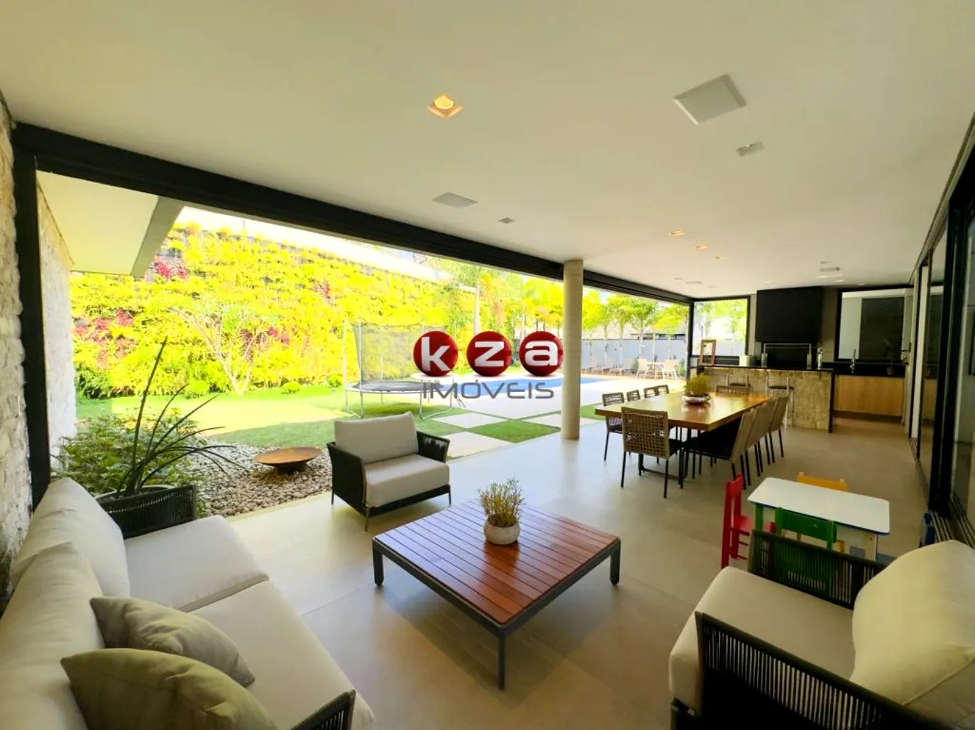 Imagem Luxuosa casa térrea à venda em Jundiaí-SP, Condomínio Jardim Atenas: 4 suítes, 3 salas, 5 banheiros, 5 vagas, 417m².