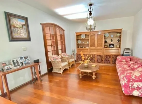 Imagem EXCELENTE CASA NO MANGABEIRAS COM 05 QUARTOS,02 SUÍTES E 04 VAGAS.