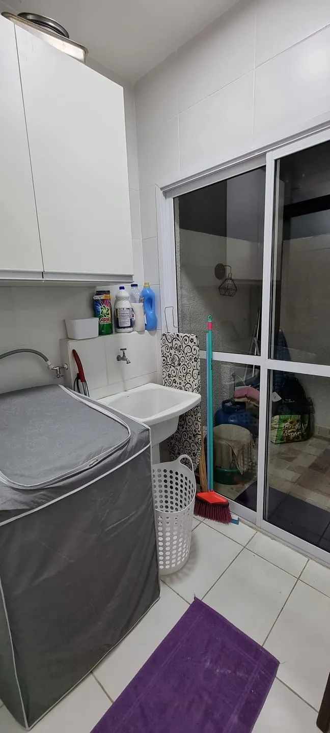 Imagem Casa Térrea Moderna e Funcional em Condomínio Fechado Próximo ao Centro com Jacuzzi, Churrasqueira e Mais