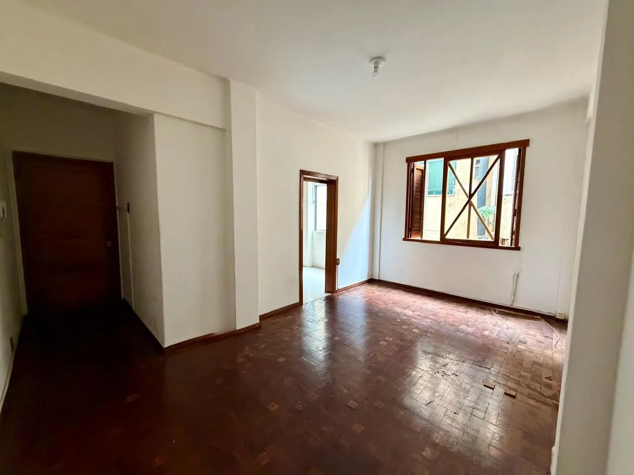 Imagem Apartamento 2 dormitórios sacada com 90m2 no centro histórico.