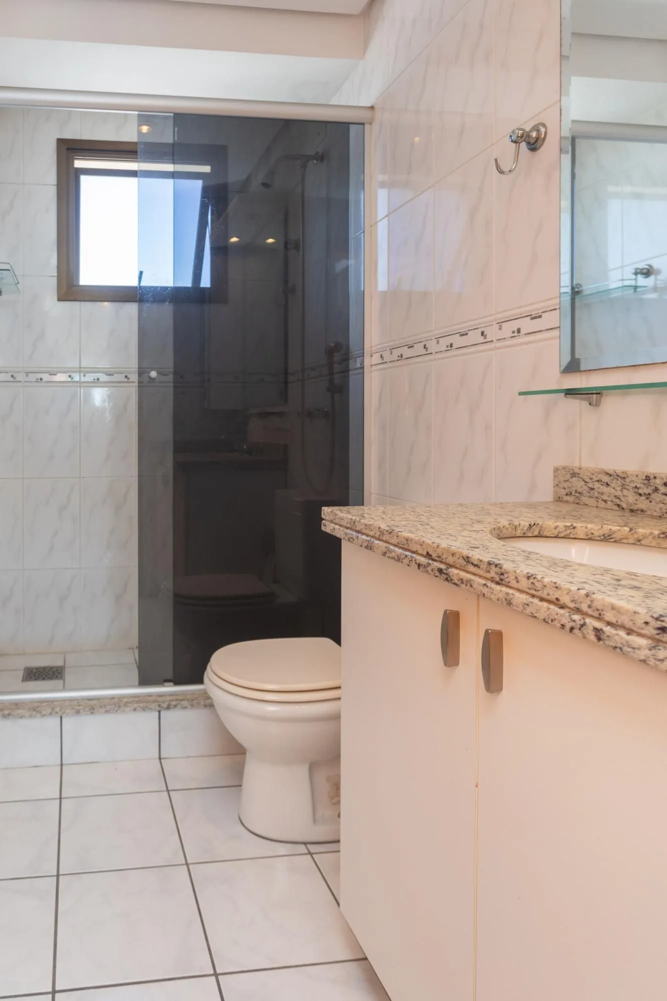 Imagem Apartamento 2 dormitórios sendo 1 suíte e 3 vagas no Petrópolis.