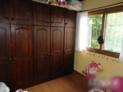 Imagem Casa para Venda - 174m², 3 dormitórios, sendo 1 suites, Belém Novo
