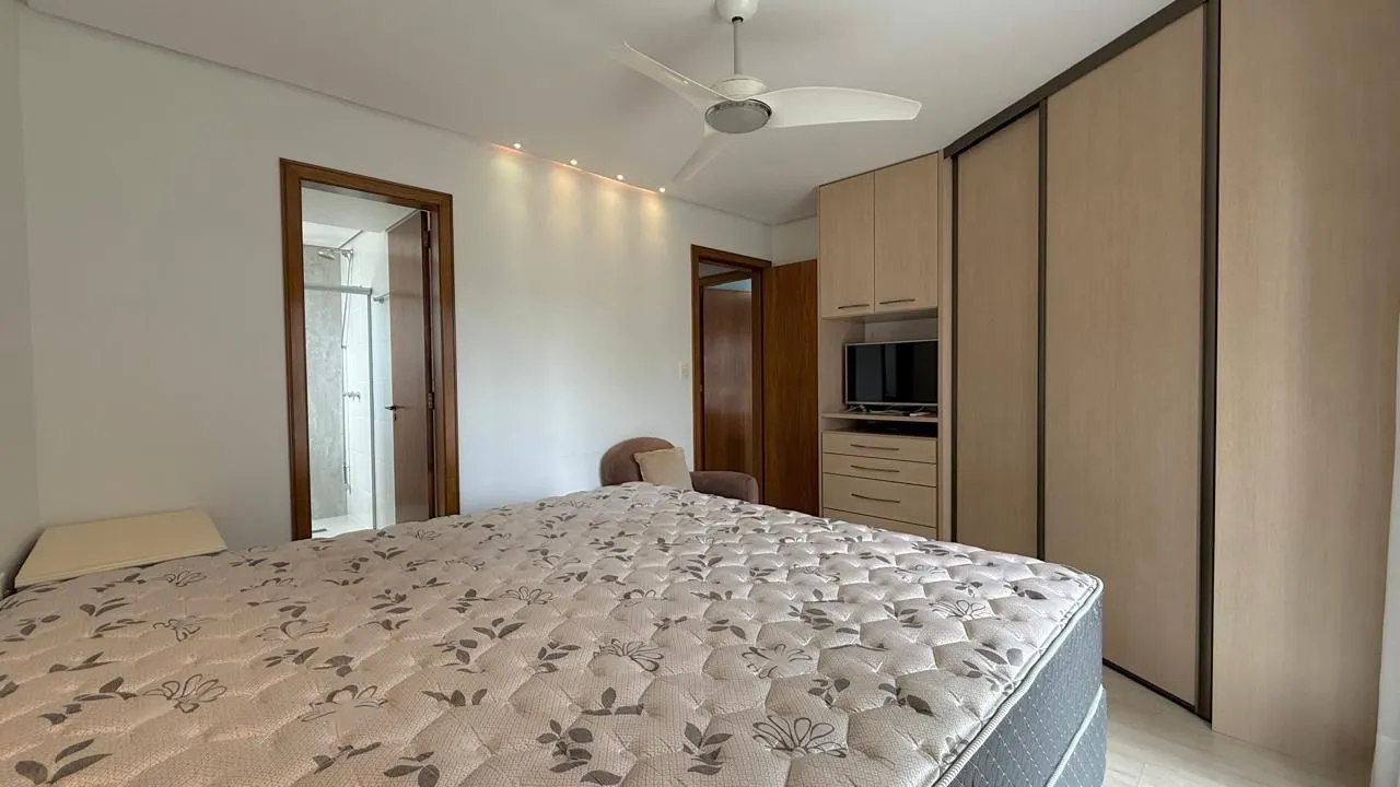 Imagem Apartamento a venda de 105 m2 2 dormitórios sendo 1 suíte e 2 vagas individuais no bairro Petrópolis.