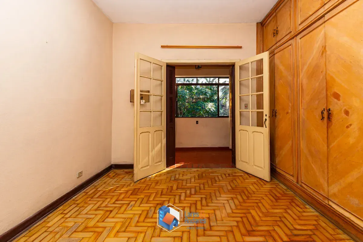 Imagem Casa para venda em Vila Mariana com 4 quartos, sendo 1 suíte, 255m²