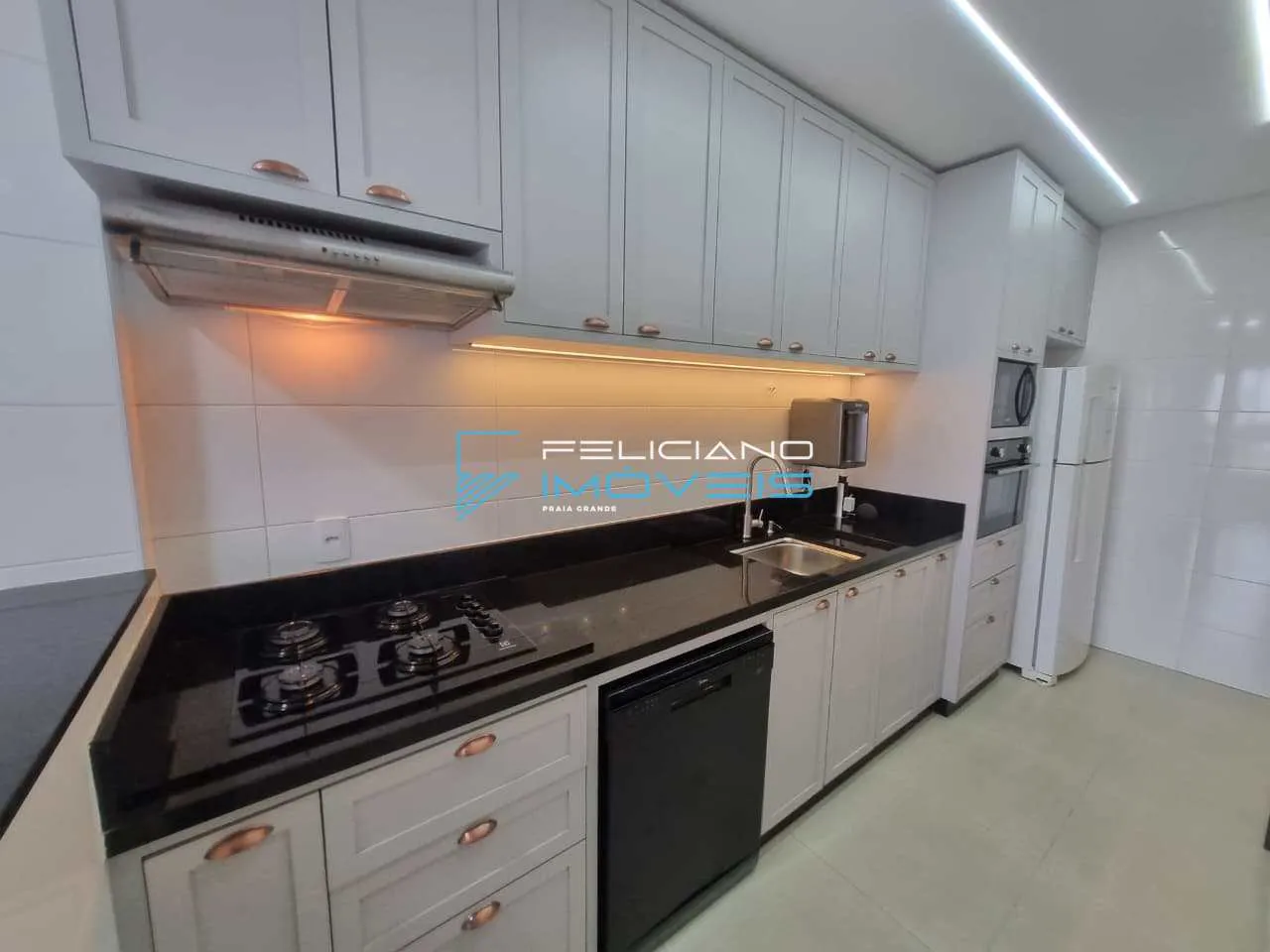 Imagem Apartamento com 2 quartos, Ocian, Praia Grande - R$ 635 mil, Cod: 7287