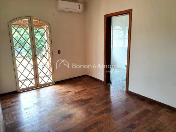 Imagem Casa a venda Vila Nogueira 6 quartos, 3 suítes, ar condicionado, quintal gramado
Essa casa é pra q...