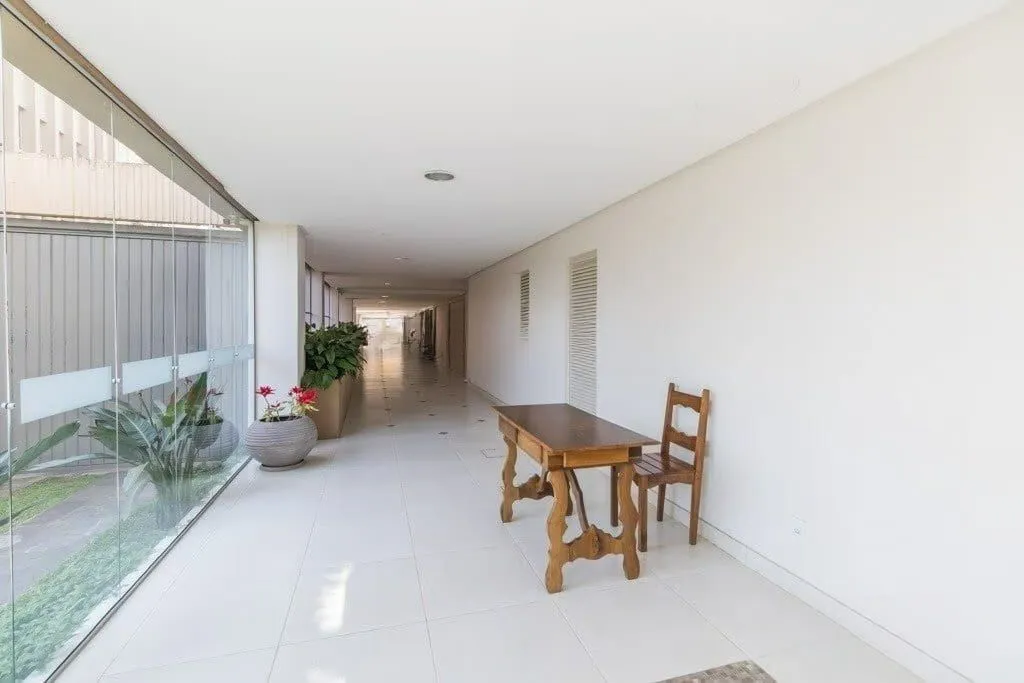 Imagem Apartamento de 3 dormitorios à venda em Higienópolis, Porto Alegre.