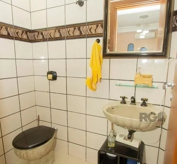 Imagem casa sobrado com 4 dormitórios 3 vagas e pátio e piscina