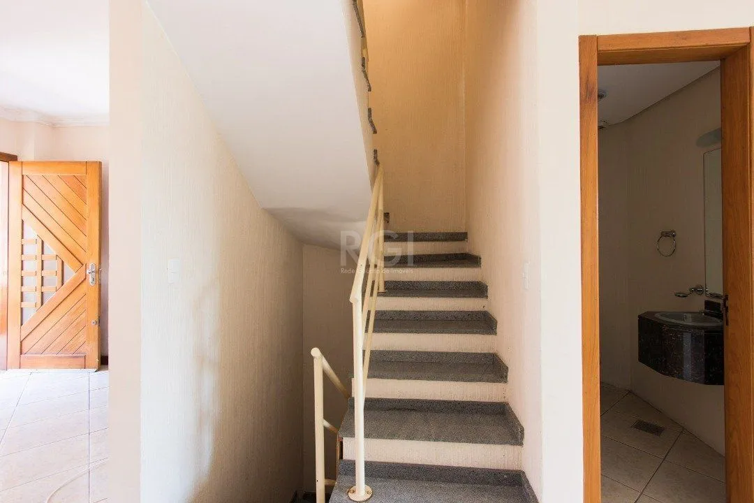 Imagem Casa para Venda - 204.75m², 3 dormitórios, sendo 1 suites, 3 vagas - Ipanema