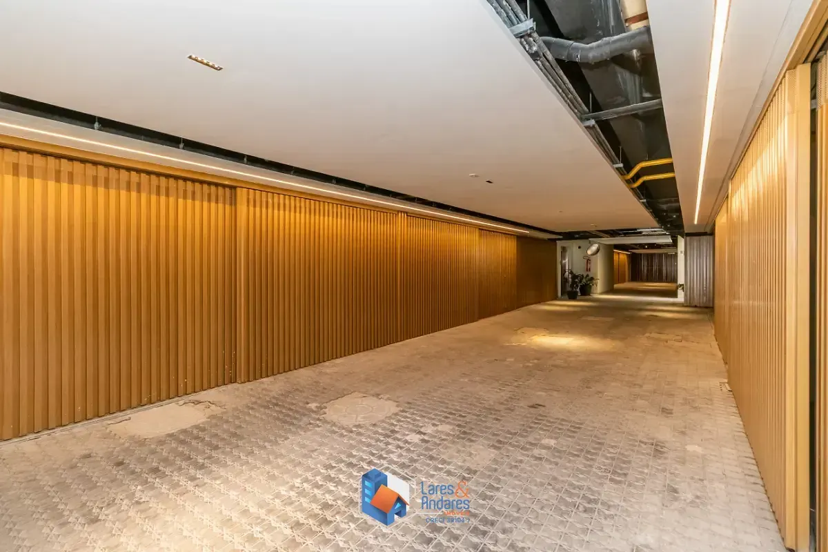 Imagem Casa no condomínio CONDOMÍNIO KINÁ ALTO DE PINHEIROS para venda com 4 quartos, sendo 4 suítes, 584m²