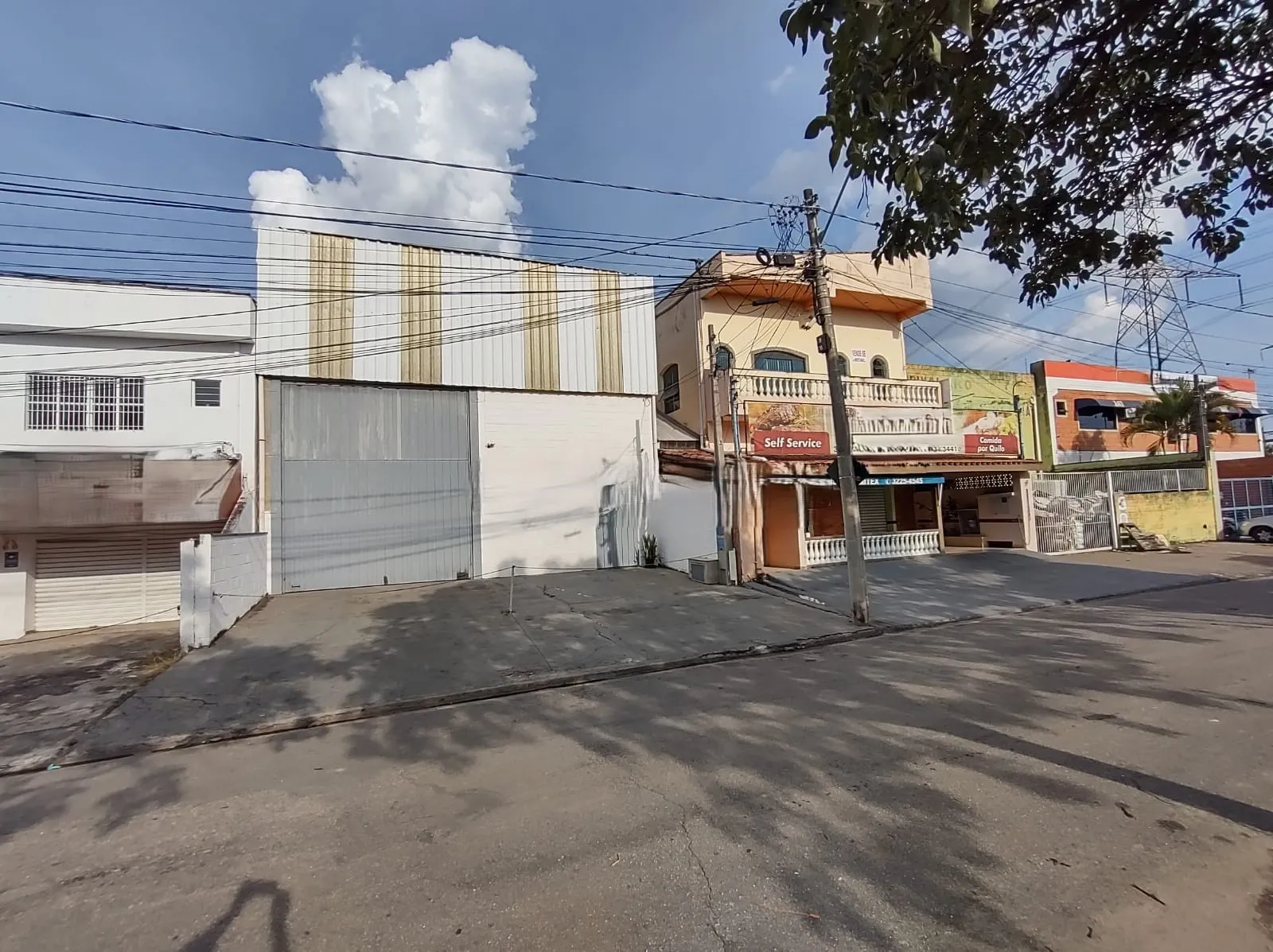 Foto do imóvel Galpão para Alugar no Jd. Carolina Éden, Sorocaba - 300m² de Terreno e 320m² de Área Construída em JARDIM CAROLINA, SOROCABA - SP