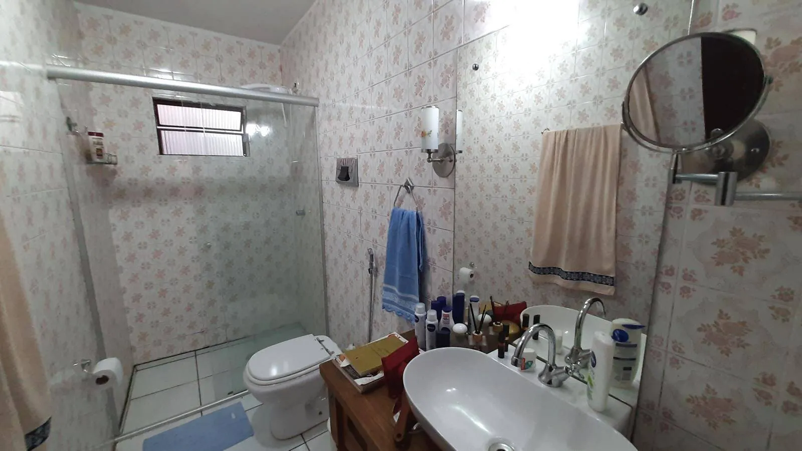 Imagem Casa Semi Averbada no Bairro Floresta com piscina