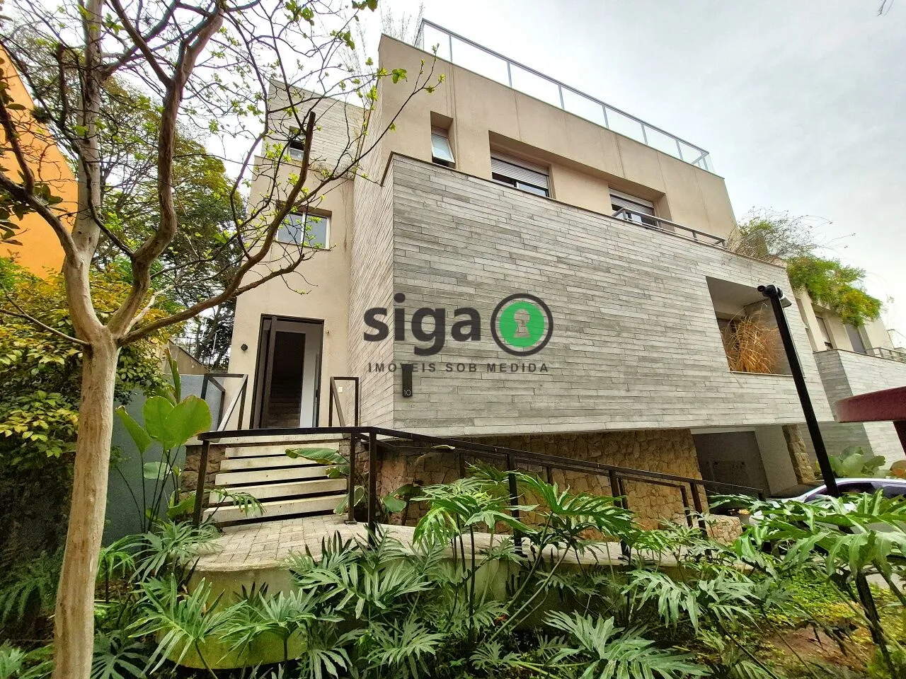 Foto do imóvel Casa em Condomínio a venda na Cidade Jardim com 4 quartos