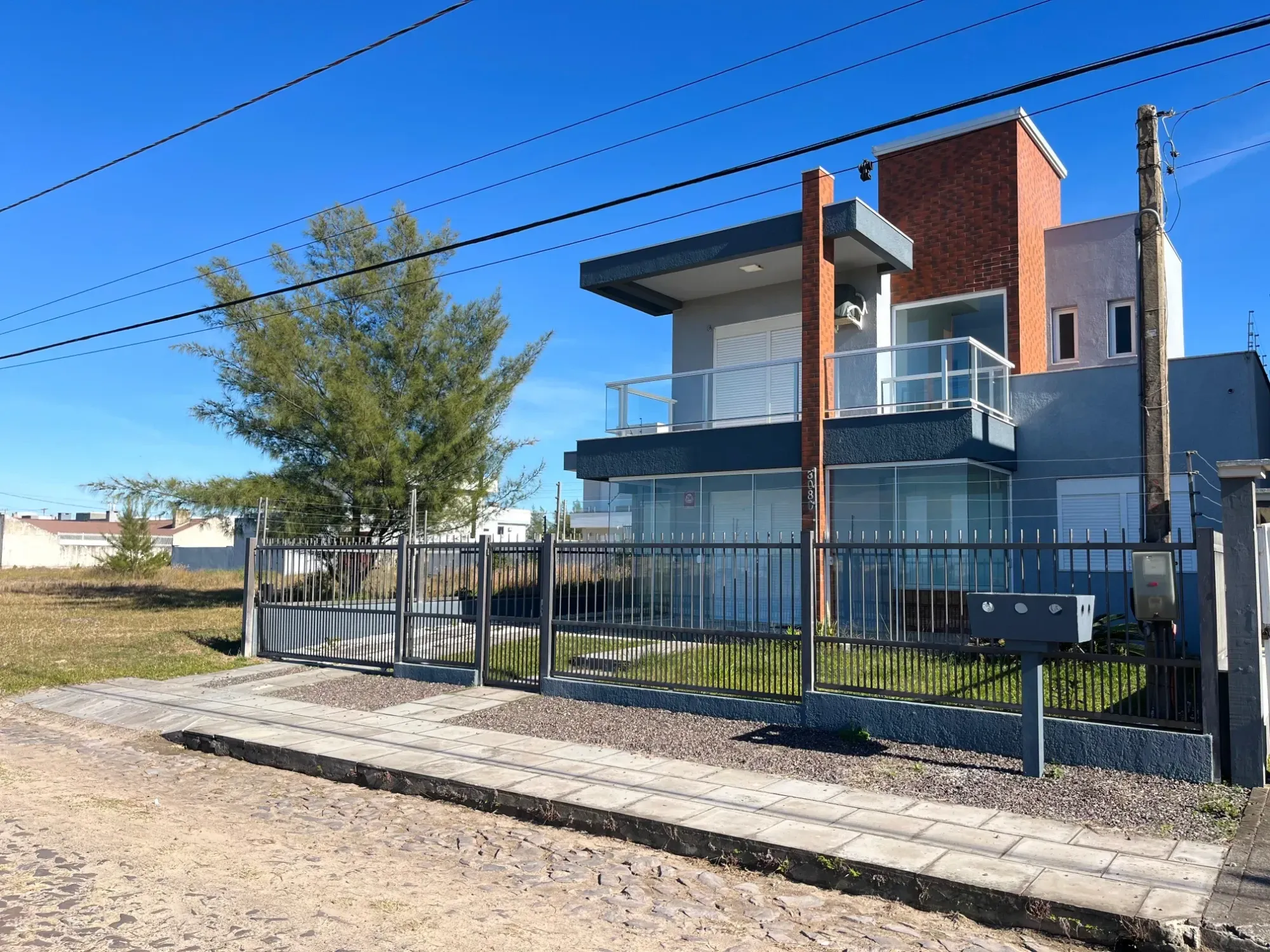 Imagem Sobrado com 4 Quartos à Venda, 200 m² em Posto 5 (Capão Novo) - Capão da Canoa