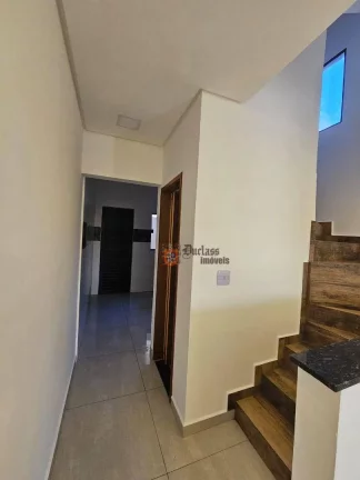 Imagem Sobrado com 3 dormitórios à venda, 100 m² por R$ 570.000,00 - Maracanã - Praia Grande/SP