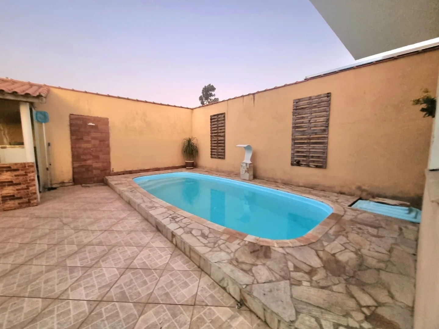 Imagem Sobrado para venda, Residencial e Comercial Portal dos Eucaliptos, Pindamonhangaba, SP