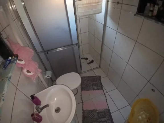 Imagem Casa de alvenaria com 130m², Condomínio Fechado, em Águas Claras.