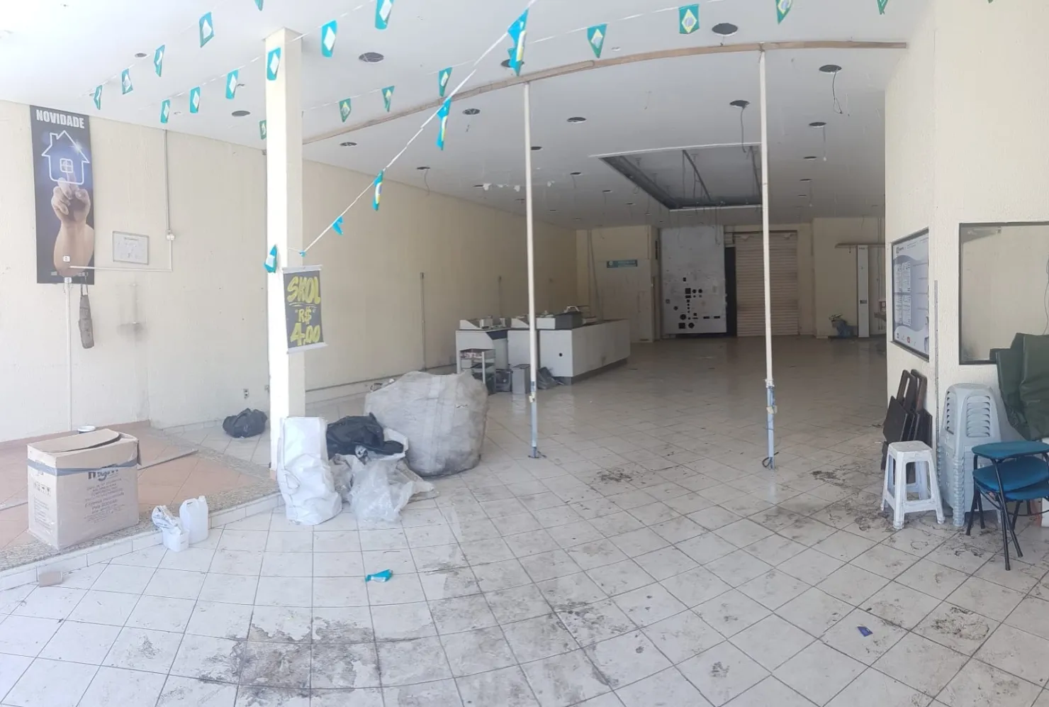 Imagem Comercial para Locação 450M², Campo do Galvão, Guaratinguetá - SP