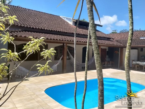 Imagem Bela Casa - Rica em Madeira - 6 Dormitórios - Escritura Definitiva - Residencial ou Comercial - Confira!