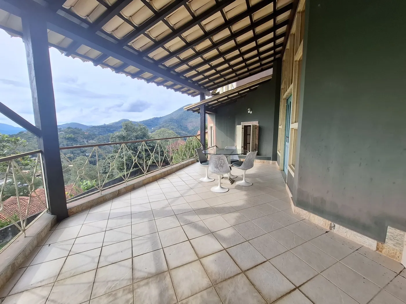 Imagem Casa em Condomínio para Venda em Teresópolis / RJ no bairro Green Valley